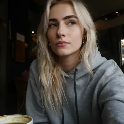 Соня, 24